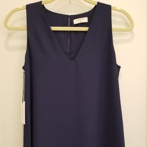 NWT Aritzia Babaton Maddox Blouse